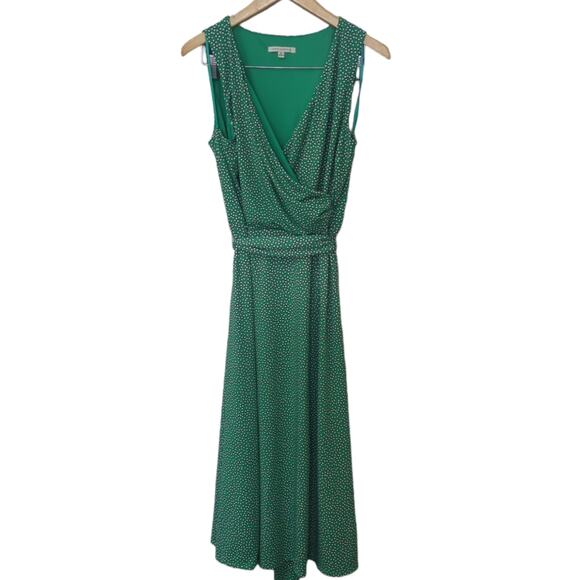 Tash + Sophie Dresses & Skirts - NEW WITH TAGS! TAsh+Sophie green and white v-neck dress size 16